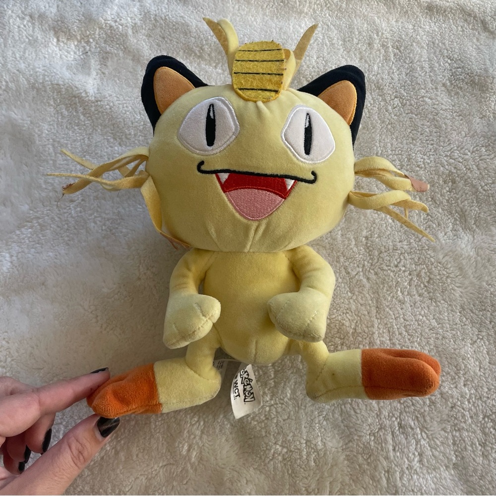 Meowth Pokémon Plush Wicked Cool Toys brand